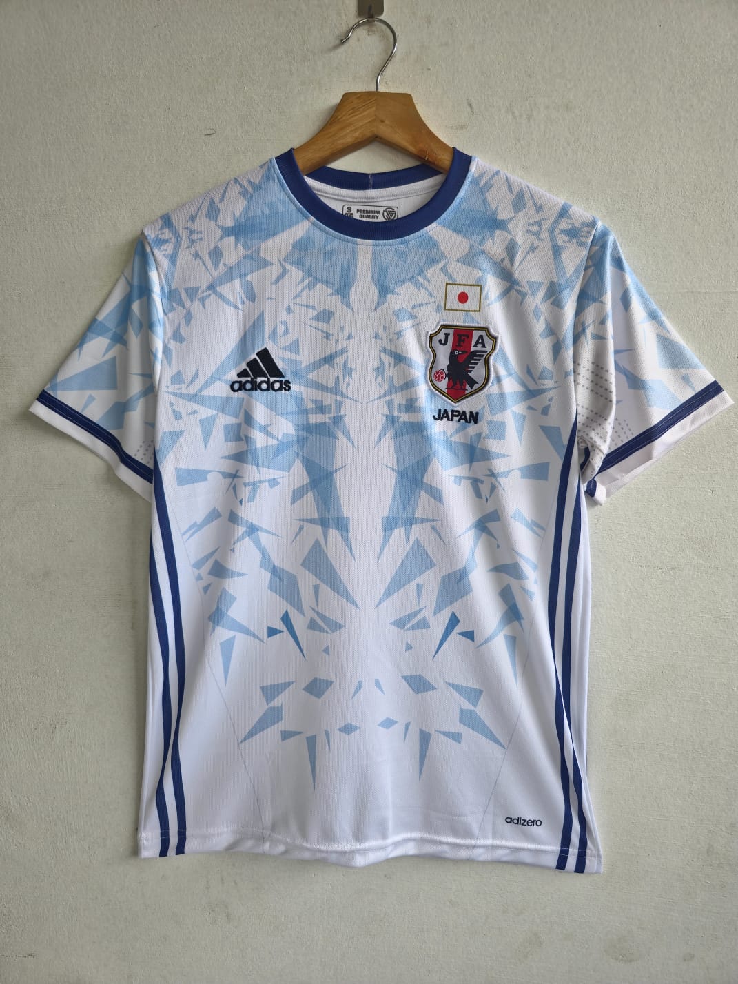 Japan 2016-17 away  (EMBROIDERY) - View 1